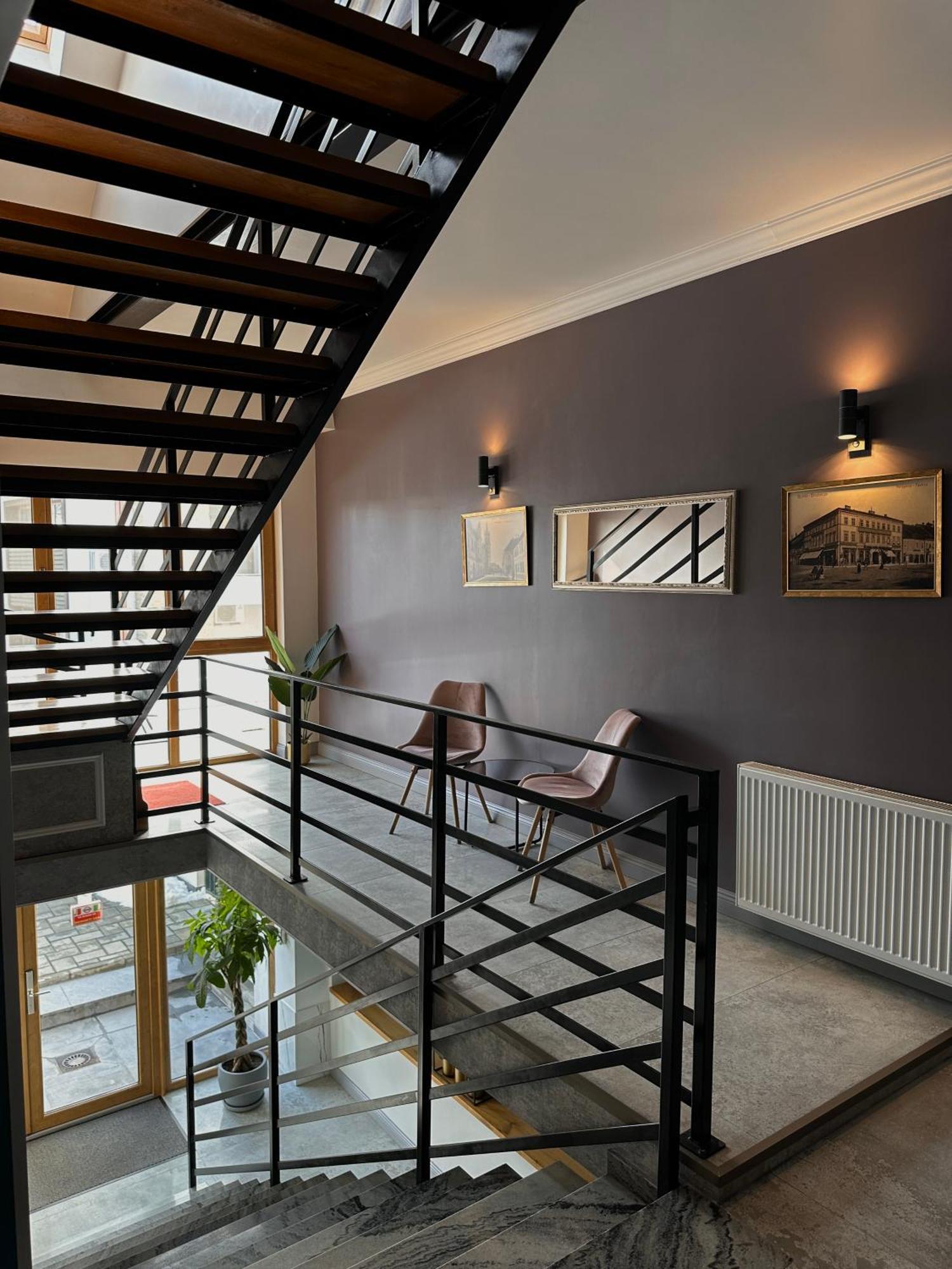 English House Bistrita  Exterior photo